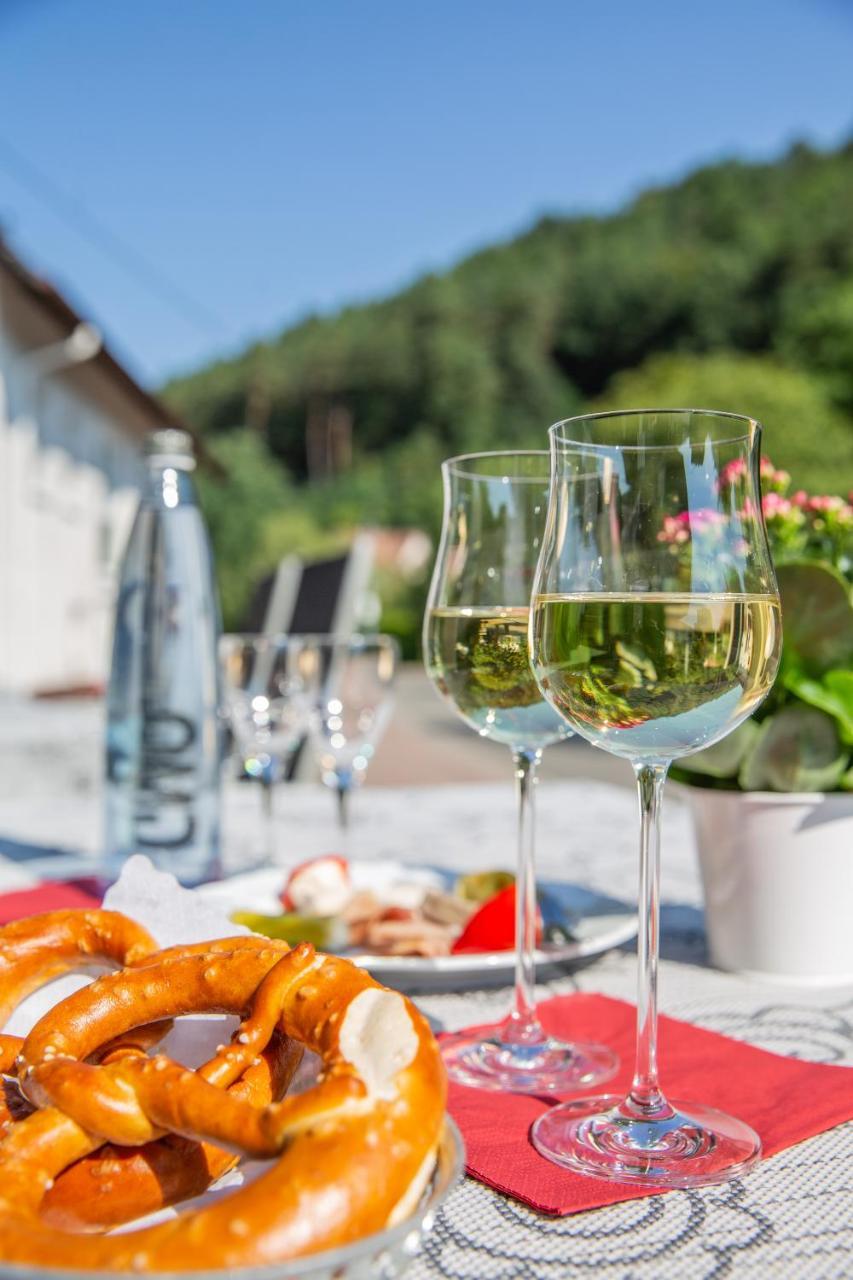 Hotel Restaurant Haus Waldesruh Eppenbrunn Exterior photo